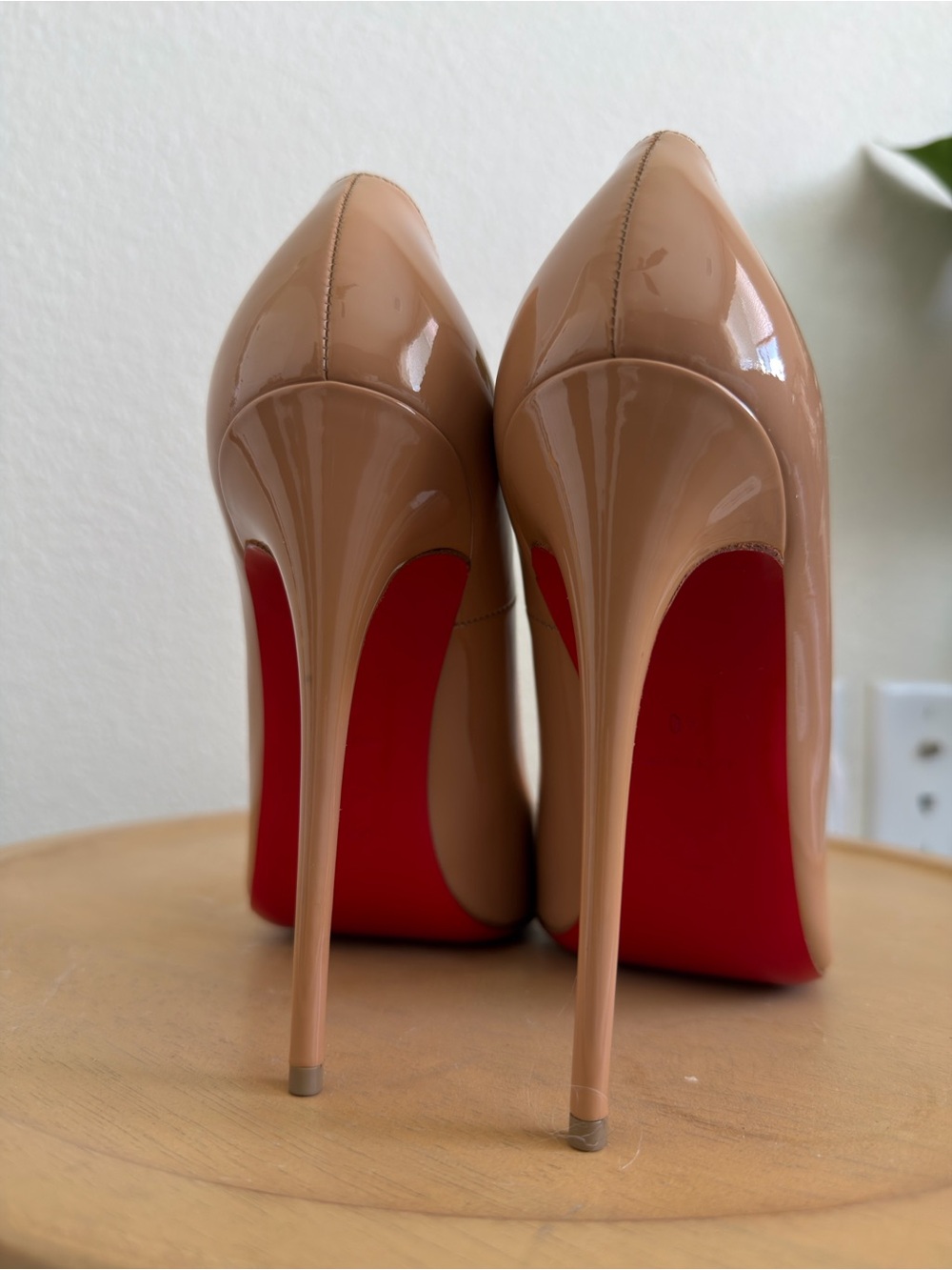 Christian Louboutin So Kate Nude